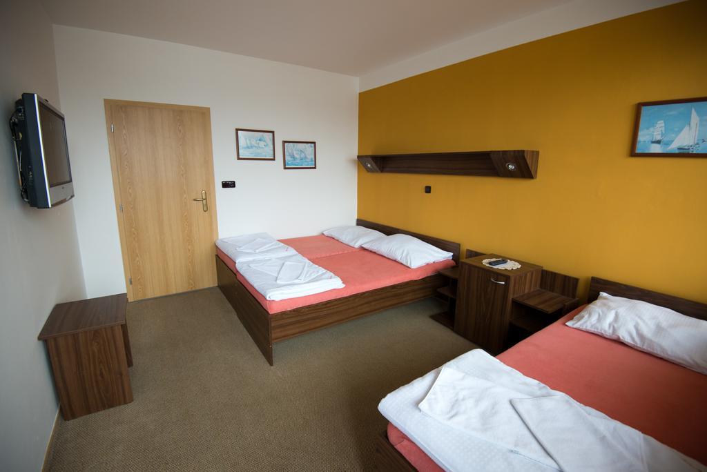Resort Marina Labe Lovosice Δωμάτιο φωτογραφία