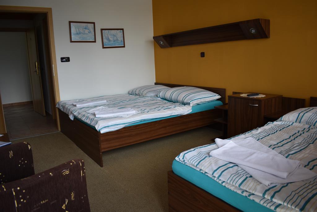 Resort Marina Labe Lovosice Δωμάτιο φωτογραφία